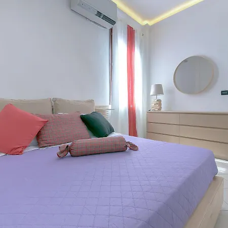 Queen Aurora דירה *