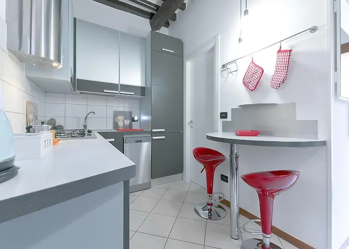 Queen Aurora Apartman Bologna